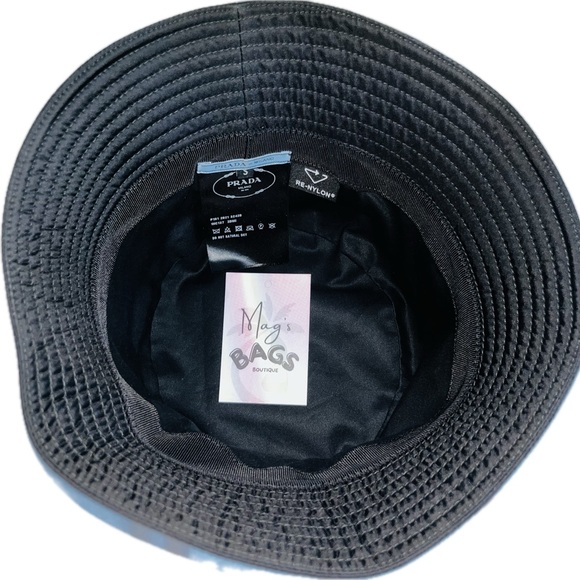 Prada: Triangle Logo Re-Nylon Edition Bucket Hat - Picture 11 of 17